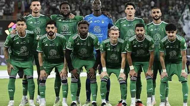 الأهلي يختبر البدلاء أمام العلا
