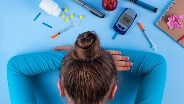 أسباب وطرق التعامل مع هبوط السكر المفاجئ