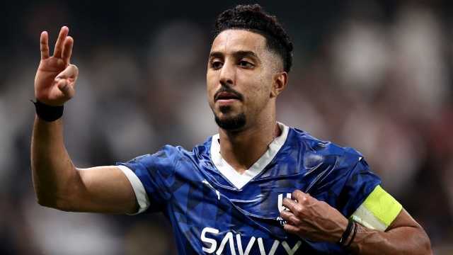 الهلال يجدد عقد سالم الدوسري لعامين