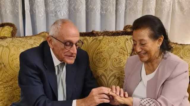 زفاف ثنائي في عمر الثمانين يلقى تفاعلاً واسعاً في مصر
