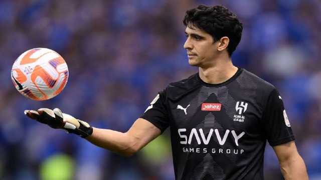 الهلال يسعى لتجديد عقد بونو