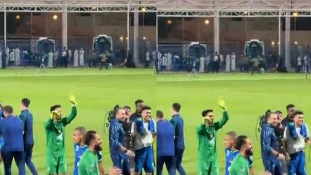 احتفال حارس الفتح بعد الفوز على الاتحاد .. فيديو