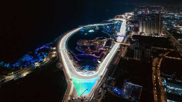 لقطات مذهلة لحلبة كورنيش جدة بعدسة الأقمار الصناعية خلال سباق فورمولا1