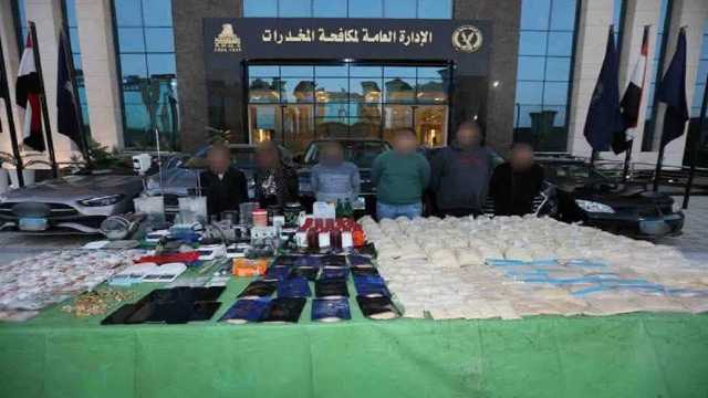 القبض على الإعلامية “سارة خليفة” ضمن شبكة لتجارة المواد المخدرة