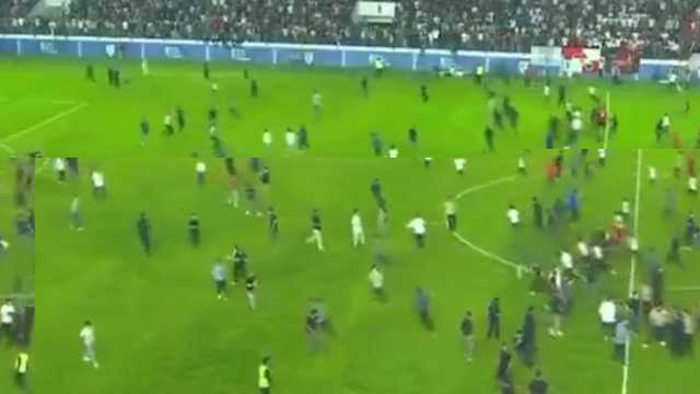 أحداث شغب في إحدى مباريات الدوري العراقي ..فيديو