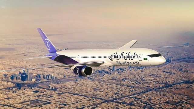 طيران الرياض يطور مقاعده بتقنيات ترفيهية وأكبر شاشة بالعالم .. صور