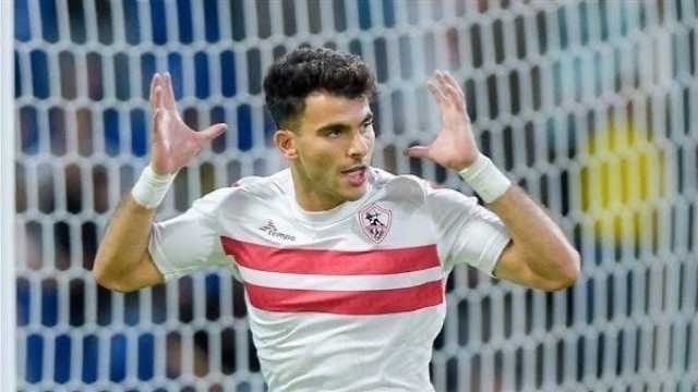 مشجع زملكاوي يحرج زيزو في مقر النادي.. فيديو