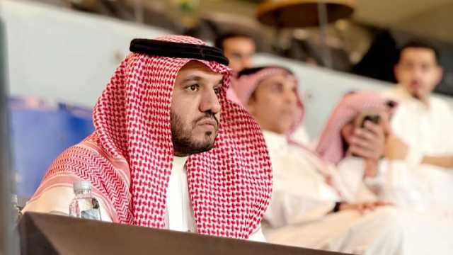 رئيس النصر يجتمع بلاعبي الفريق قبل مباراة يوكاهاما