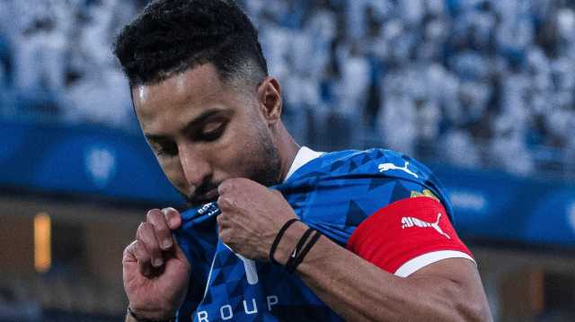 سالم الدوسري يُلمح لتجديد عقده .. فيديو