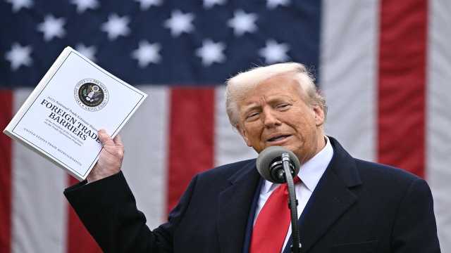 تفاصيل مثيرة في التقرير الطبي الرسمي للرئيس ترامب