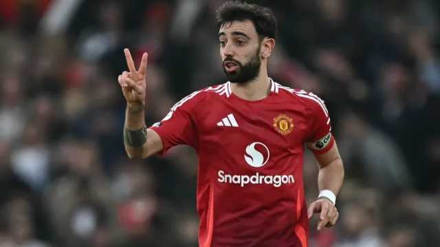 وكيل برونو فيرنانديز يصل الرياض للتفاوض مع الهلال.. صورة