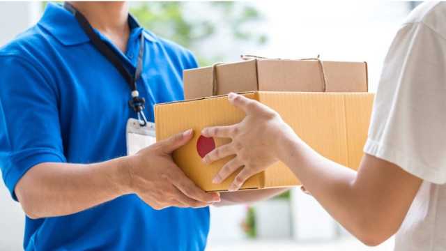 “البلدية” تصدر اشتراطات جديدة لخدمة التوصيل المنزلي