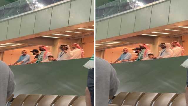 خالد العيسى يرد على هتافات الجمهور بضم ميسي .. فيديو