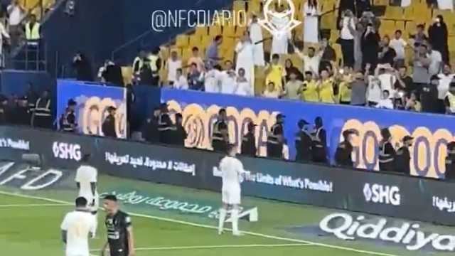 رونالدو يعتذر للجماهير عن إهداره ركلة الجزاء ..فيديو