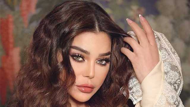 هيفاء وهبي تطالب بعزل نقيب الموسيقيين بعد قرار منعها من الغناء