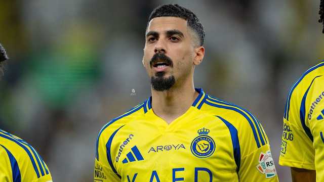 غموض حول مصير لاجامي مع النصر