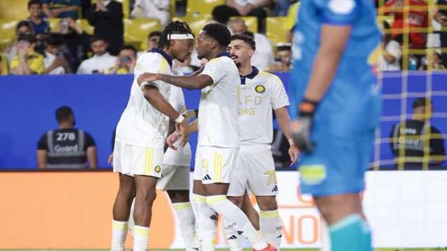 النصر يتغلب على الخليج بثنائية