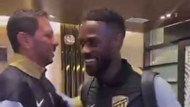مشعبي للاعبي الاتحاد: ارجعوا واللقب معكم ..فيديو
