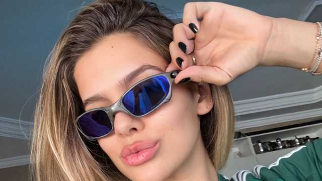 زوجة جالينو تحتفل بفوزه بطريقة رومانسية: يا حبيبي نحن أبطال آسيا