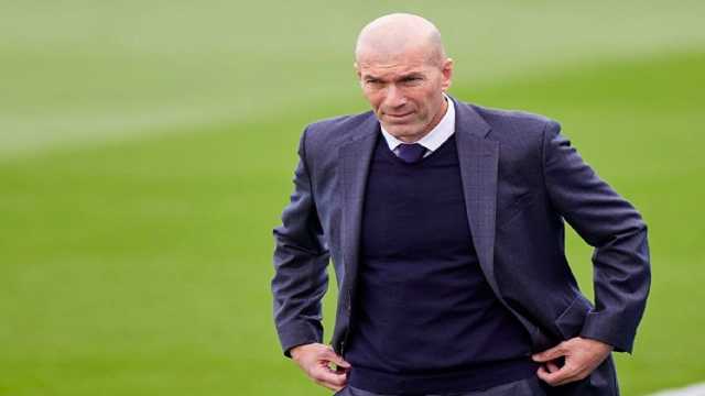 زيدان يرفض عرضًا بقيمة 100 مليون يورو من دوري روشن