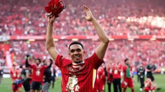 ريال مدريد يتعاقد مع مدافع قبل مواجهة الهلال