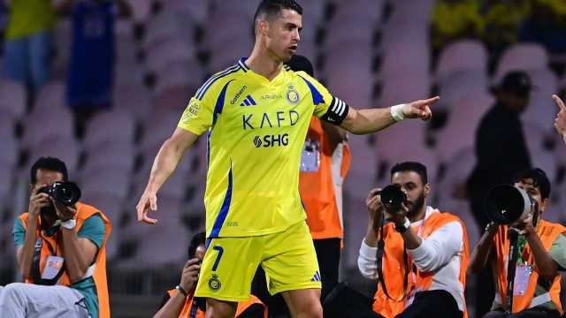 أحد أجانب النصر ينتظر قرار رونالدو
