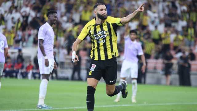 موقف بنزيما من مواجهة الشباب