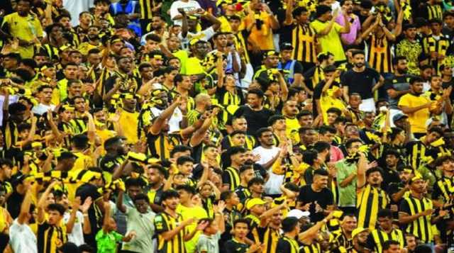 جماهير الاتحاد تحتفل في القاهرة بعد تتويج “العميد” بلقب روشن.. فيديو