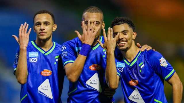 غياب مدافع الفتح عن لقاء الهلال