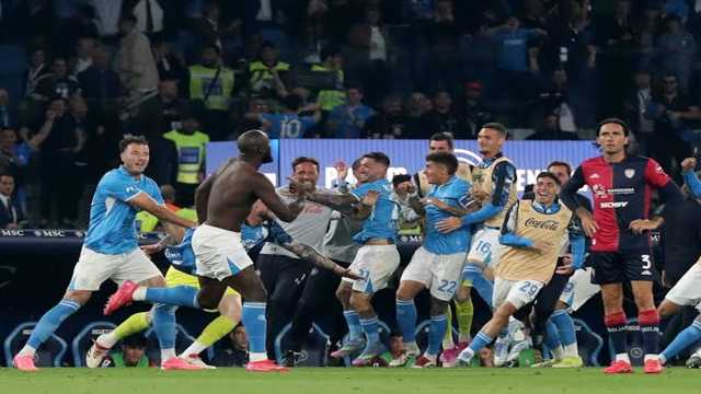 نابولي يتوج بلقب الدوري الإيطالي وسط أجواء احتفالية مبهرة في ملعب مارادونا