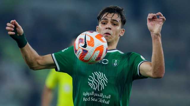 الأهلي يحدد سعر بيع فيغا