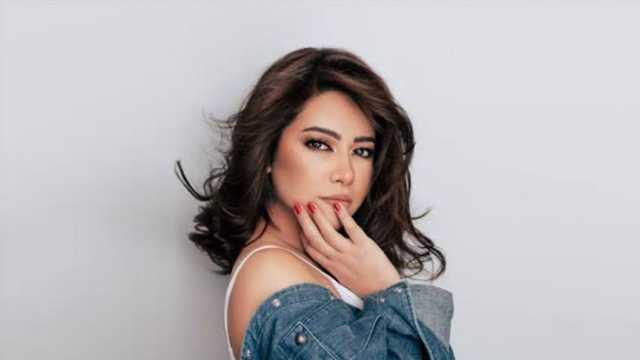 شيرين تعيد طرح أغانيها بعد حسم خلافها القضائي مع روتانا