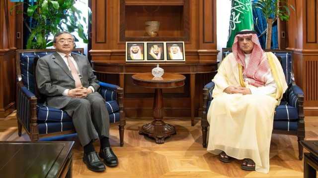وزير الدولة للشؤون الخارجية يستقبل المبعوث الصيني الخاص لتغير المناخ