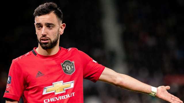 100 مليون جنيه إسترليني شرط انتقال فيرنانديز للهلال