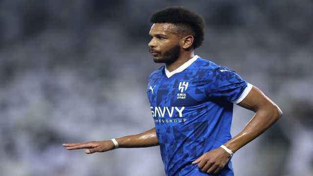 علي البليهي يتلقى عرضين رسميين من الاتفاق والفتح
