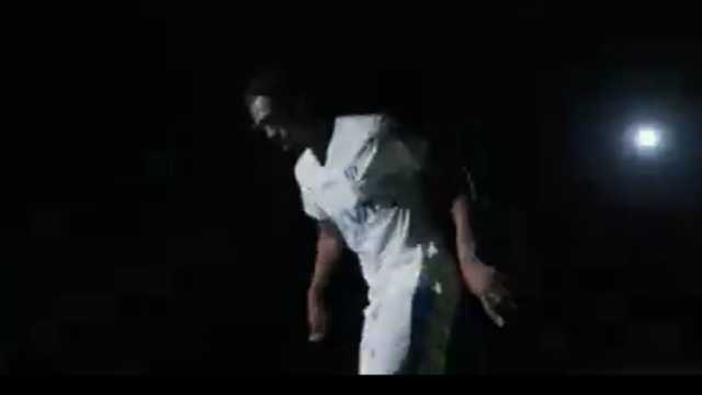 الهلال يدشن الطقم الثاني للفريق .. فيديو