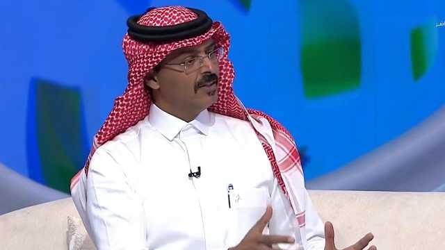 الأحمدي: رونالدو ظاهرة عجيبة وعمره البيولوجي في العشرينات.. فيديو