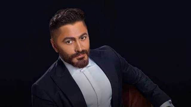 تامر حسني يرحب بديو عمرو دياب
