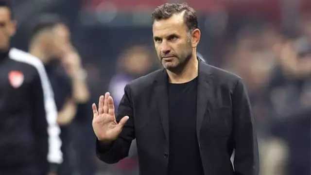 مدرب غلطة سراي يُلمّح لاستمرار أوسيمين