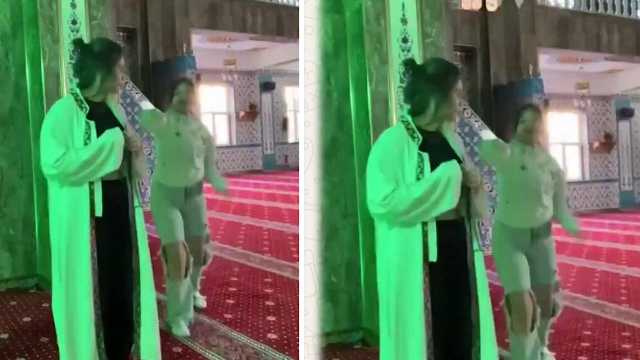 غضب شعبي واسع بعد انتشار مقطع لفتاتين ترقصان داخل مسجد بتركيا
