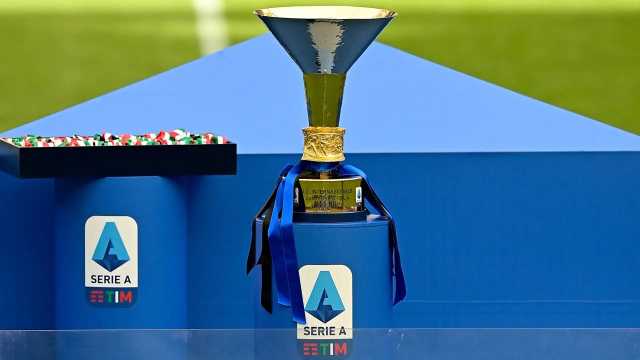 مشروع قانون يلغي حظر بيع حقوق البث المحلي للدوري الإيطالي لمشتر واحد