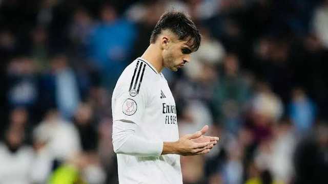 ريال مدريد ينتفض لنجمه المهدد بالسجن بسبب مقاطع فيديو