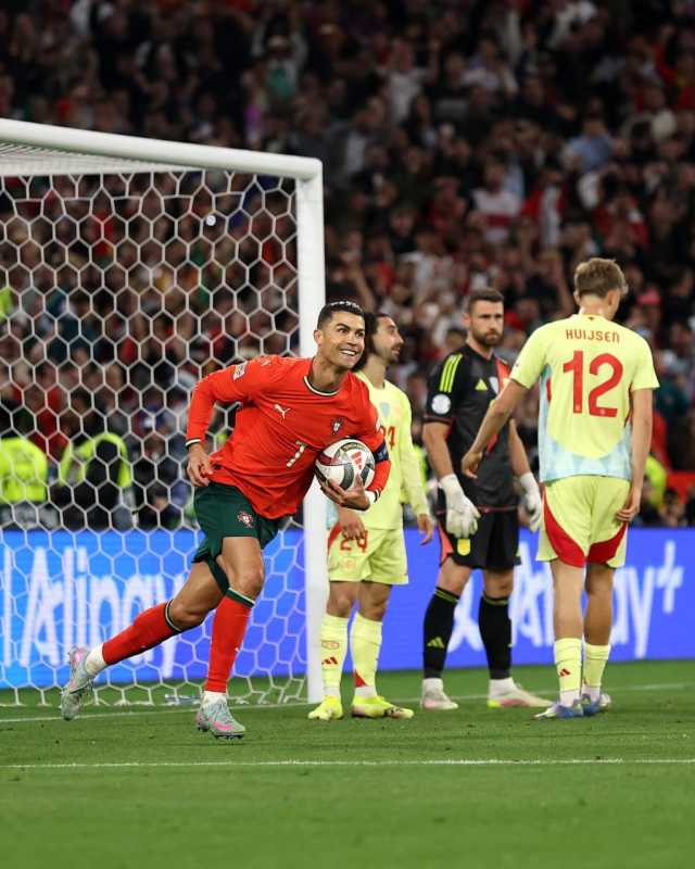 رونالدو يبكي فرحًا في تتويج البرتغال بطلا لدوري الأمم الأوروبية بعد انتصار مثير على إسبانيا