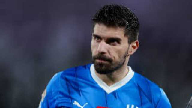 نيفيز يحسم موقفه من الهلال