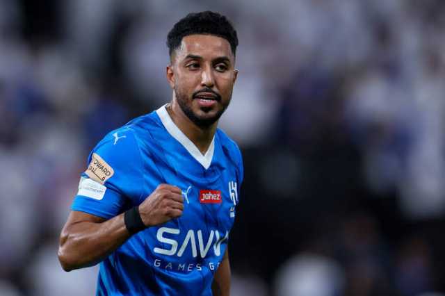 الدوسري يرفع شعار الهلال من الأرض بعد فوز “الزعيم” الكبير.. فيديو
