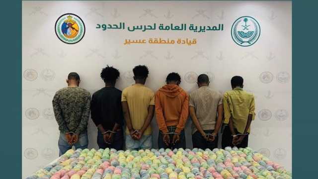إحباط تهريب كميات كبيرة من القات والحشيش في جازان وعسير
