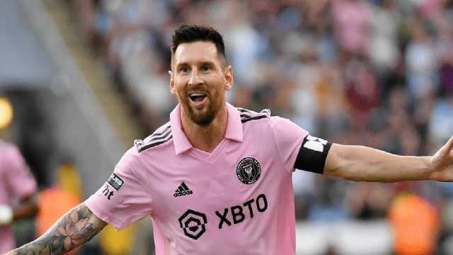 مشاري القرني: ميسي إذا جاء للسعودية فربما يكون للنادي الأهلي .. فيديو