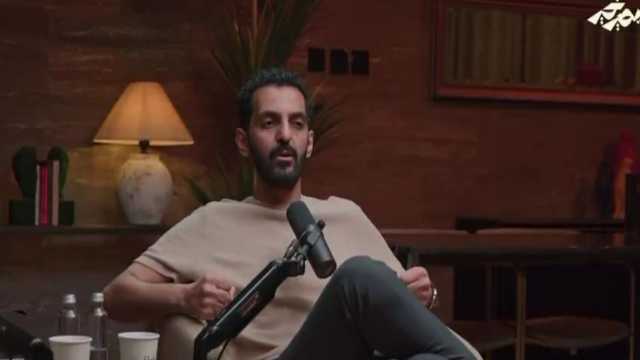 خالد عبدالعزيز: الزواج قرار شخصي لا يقبل الضغط.. فيديو
