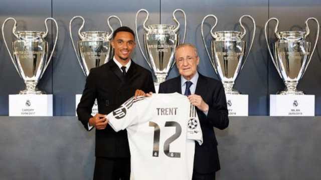 أرنولد يفاجئ جماهير ريال مدريد بتغيير اسمه في أول ظهور رسمي ..صور