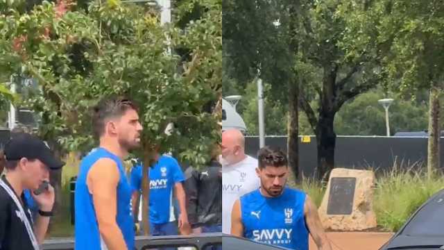 نيفيز يصل إلى مقر الهلال والحزن يسيطر عليه بعد وفاة زميله جوتا.. فيديو